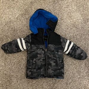 Camouflage Hooded Jacket with Blue Lining
